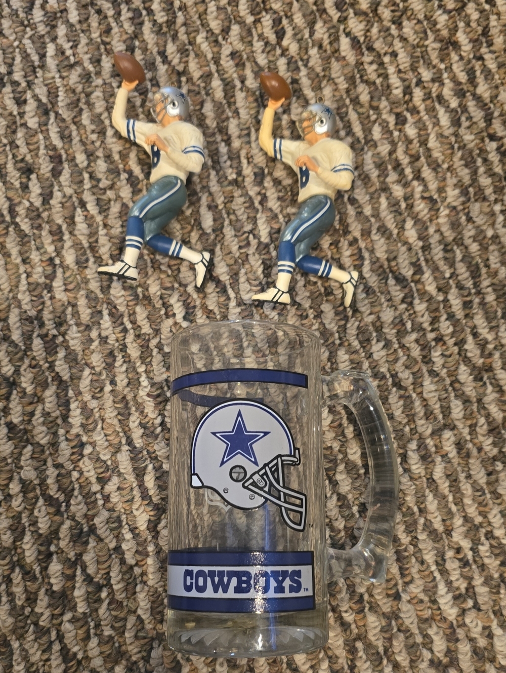 Dallas Cowboys Glass Beer Stein with Football Player Figures